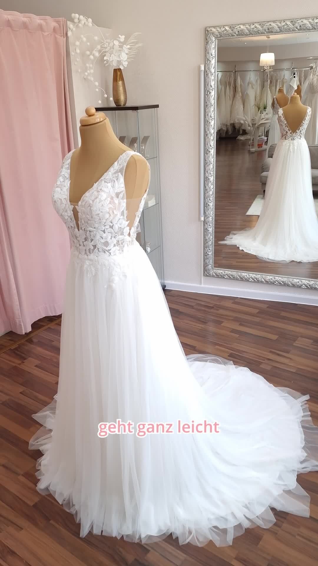 Habt einen schönen Wochenstart!

❤️ Bucht euren kostenlosen Beratungs Termin direkt hier 
📒 https://www.brautmode-speyer.de/termin/
Oder ruft uns einfach an unter der: 📞 01737007271

@modeca 
#modeca #modecabridal #Brautkleid #Traumhochzeit #BridalFashion #Brautmode #SayYesToTheDress #Braut2026 #Hochzeitsinspiration #BrideToBe #ModernBridal #LuxuryWeddingDress #BrautkleidSpeyer #Hochzeitskleid2026 #Brautatelier #BridalInspo #DressShopping #BridalGoals #speyer #mannheim #heidelberg #vividbridal Werbung