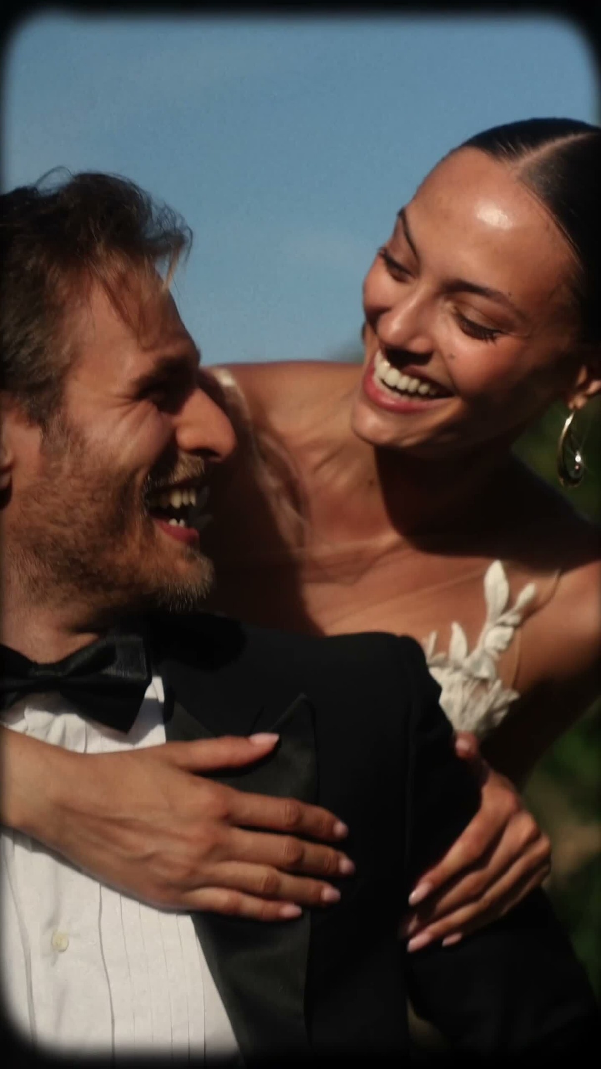 Freude, Schmetterlinge im Bauch und einfach nur Er und Du in deinem Traumkleid von @modeca 

#modeca #modecabridal

❤️ Bucht euren kostenlosen Beratungs Termin direkt hier 
📒 https://www.brautmode-speyer.de/termin/
Oder ruft uns einfach an unter der: 📞 01737007271

#Brautkleid #Traumhochzeit #BridalFashion #Brautmode #SayYesToTheDress #Braut2026 #Hochzeitsinspiration #BrideToBe #ModernBridal #LuxuryWeddingDress #BrautkleidSpeyer #Hochzeitskleid2026 #Brautatelier #BridalInspo #DressShopping #BridalGoals #speyer #mannheim #heidelberg #vividbridal Werbung