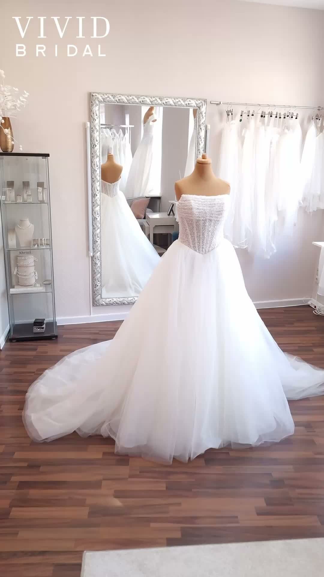 Ein Prinzessin Traum für deine Hochzeit! 👰 💒 @demetriosbride 

Music by Natan Molibog from Pixabay

❤️ Bucht euren kostenlosen Beratungs Termin direkt hier 
📒 https://www.brautmode-speyer.de/termin/
Oder ruft uns einfach an unter der: 📞 01737007271

#Brautkleid #Traumhochzeit #BridalFashion #Brautmode #SayYesToTheDress #Braut2027 #Hochzeitsinspiration #BrideToBe #ModernBridal #LuxuryWeddingDress #PrincessDress #BrautkleidSpeyer #Hochzeitskleid2027 #Brautatelier #BridalInspo #DressShopping #speyer #mannheim #heidelberg #vividbridal Werbung