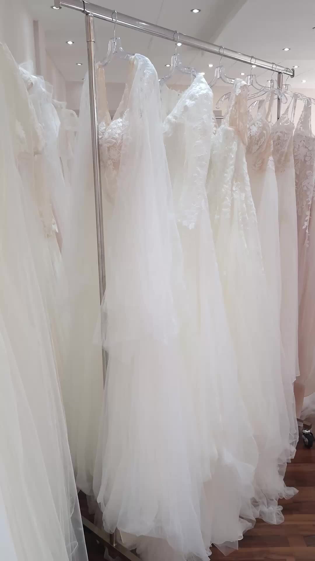 Ein teil unsere Kollektion von @ameliebridal 2026 ist angekommen! (Ich hab das auspacken vergessen aufzunehmen Ups)

❤️ Bucht euren kostenlosen Beratungs Termin direkt hier 
📒 https://www.brautmode-speyer.de/termin/
Oder ruft uns einfach an unter der: 📞 01737007271

#amelie #ameliebridal #Brautkleid #Traumhochzeit #BridalFashion #Brautmode #SayYesToTheDress #Braut2026 #Hochzeitsinspiration #BrideToBe #ModernBridal #LuxuryWeddingDress #PrincessDress #BrautkleidSpeyer #Hochzeitskleid2026 #Brautatelier #BridalInspo #DressShopping #speyer #mannheim #heidelberg #vividbridal Werbung