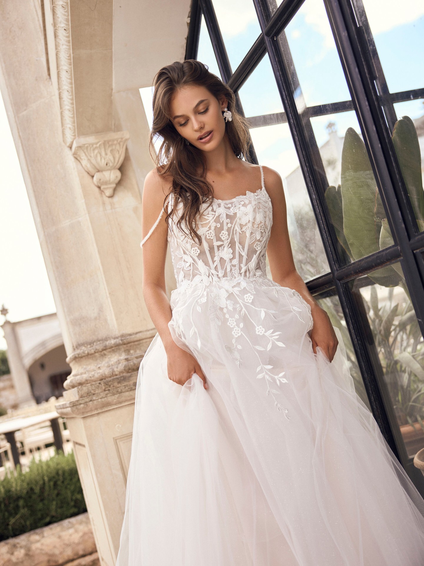 Corsagen look is back!

Auch wen die Corsage nie wirklich weg war habt ihr dieses Jahr so viele Traumhafte looks mit Corsage wie zum Beispiel bei mit diesem Kleid von @modeca 

❤️ Bucht euren kostenlosen Beratungs Termin direkt hier 
📒 https://www.brautmode-speyer.de/termin/
Oder ruft uns einfach an unter der: 📞 01737007271

#Brautkleid #Traumhochzeit #BridalFashion #Brautmode #SayYesToTheDress #Braut2027 #Hochzeitsinspiration #BrideToBe #ModernBridal #LuxuryWeddingDress #PrincessDress #BrautkleidSpeyer #Hochzeitskleid2027 #Brautatelier #BridalInspo #DressShopping #speyer #mannheim #heidelberg #vividbridal Werbung